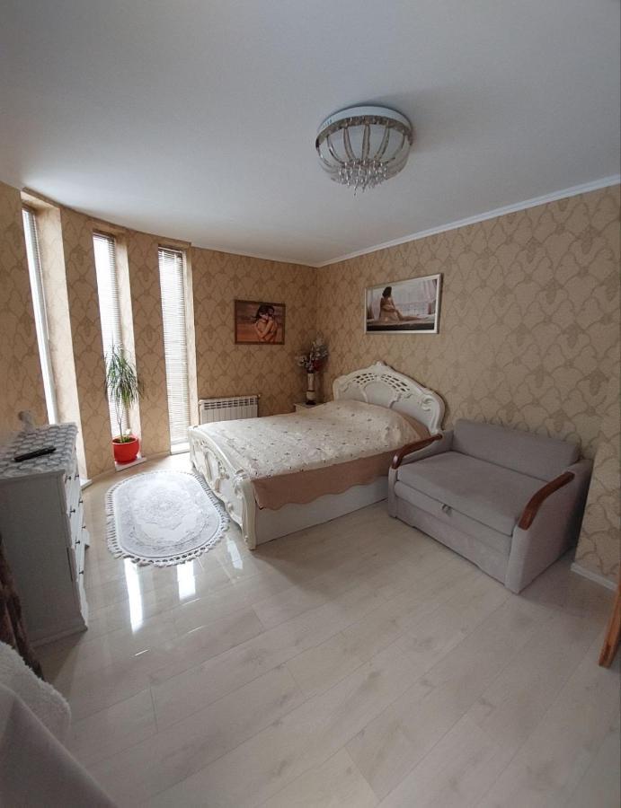 Ferienwohnung Апартамени 1 Кімнатна Суховоля Truskawez Exterior foto